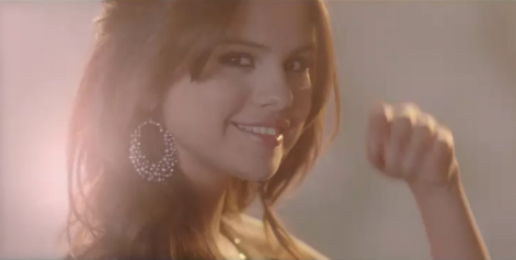 selena.png selena.png